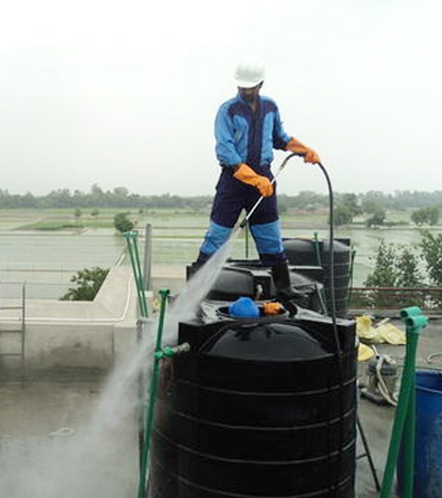Water Tank Cleaning